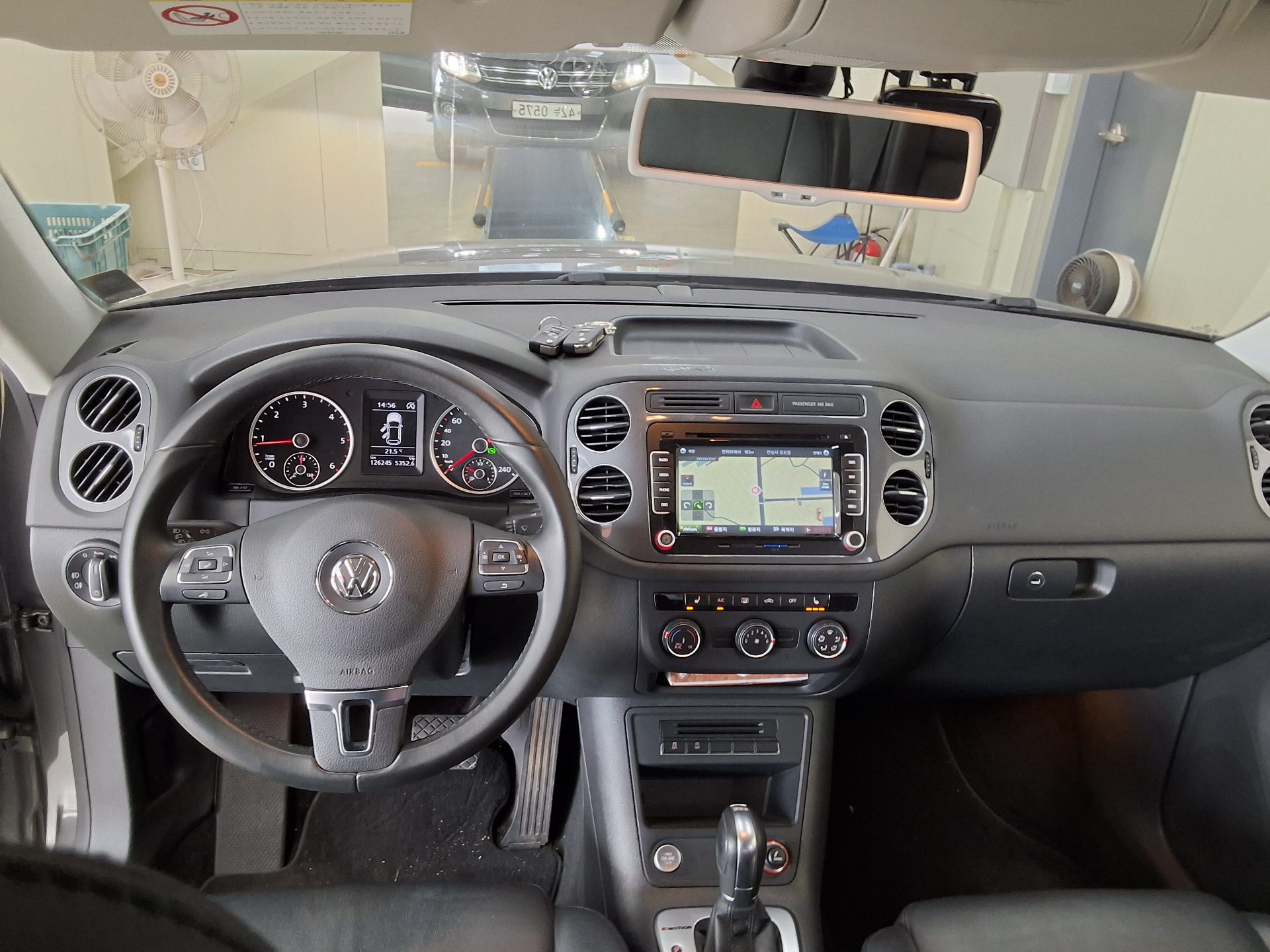 Volkswagen Tiguan 2016 - Image 18