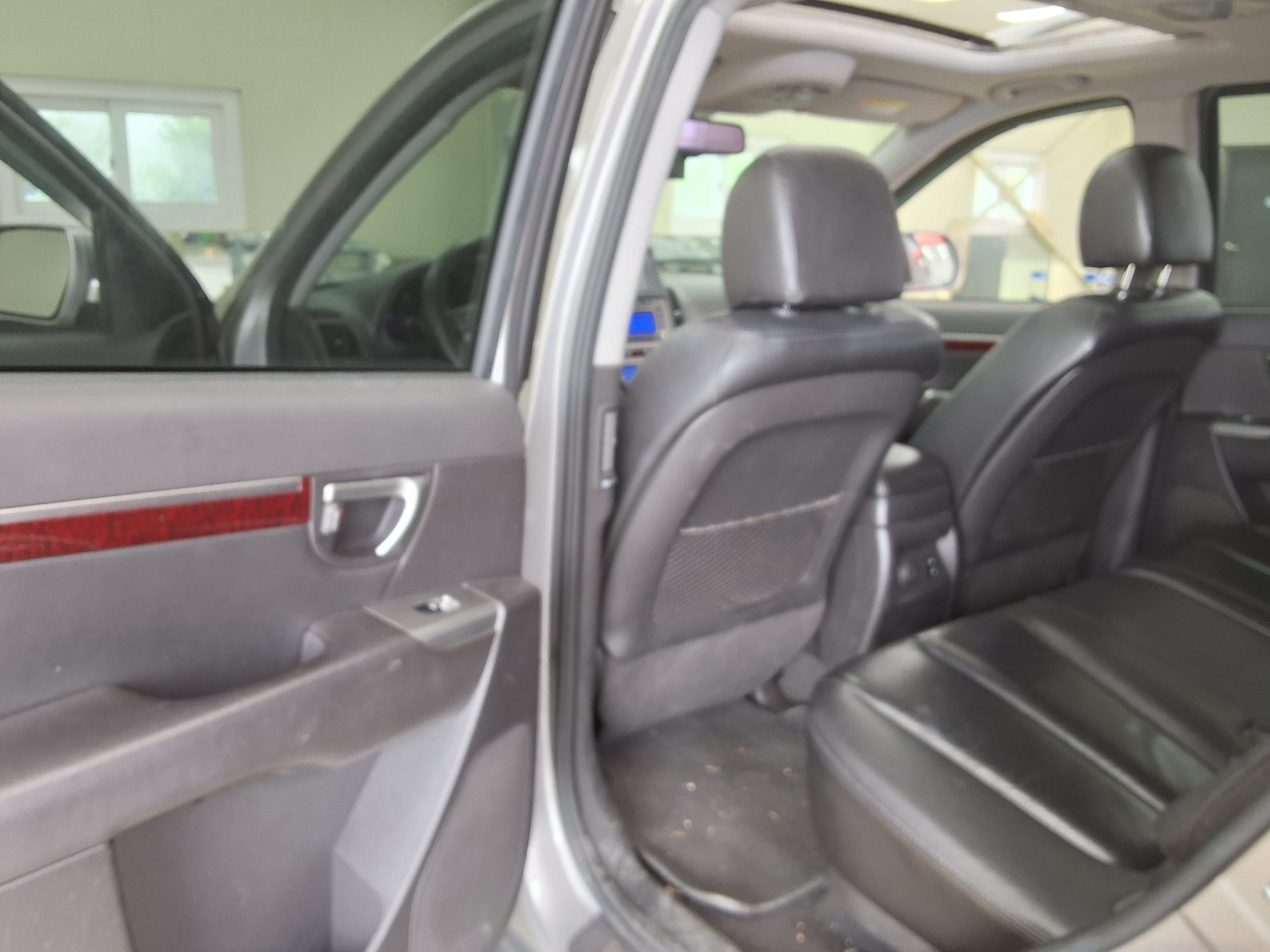 Hyundai Santa Fe 2010 - Image 11