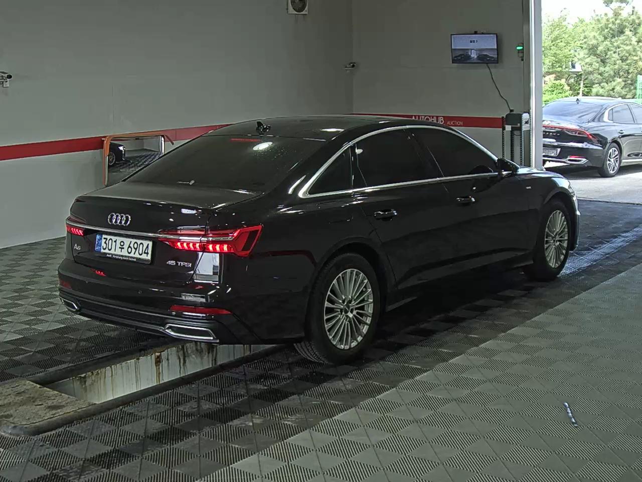 أودي A6 2021 - صورة 4