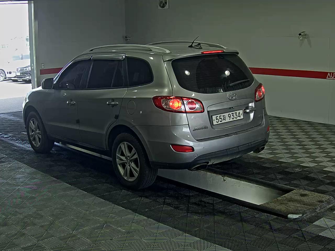 Hyundai Santa Fe 2010 - Image 5