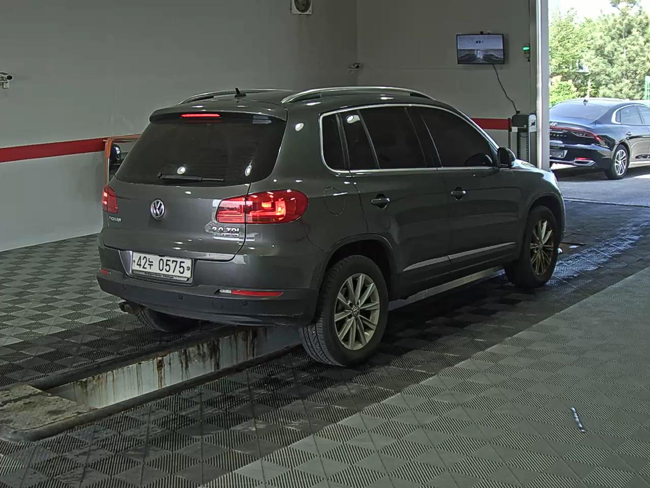 Volkswagen Tiguan 2016 - Image 4