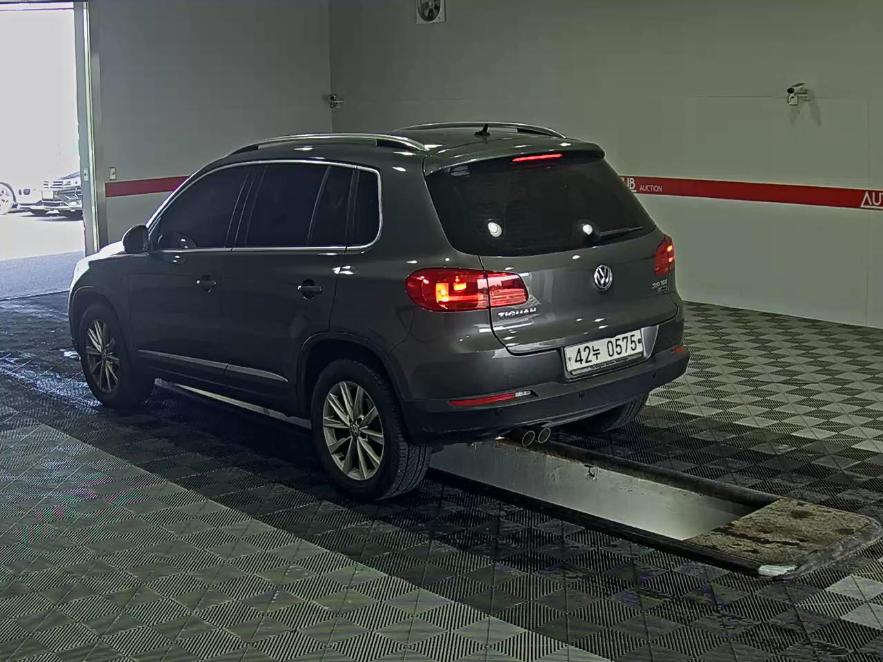 Volkswagen Tiguan 2016 - Image 5
