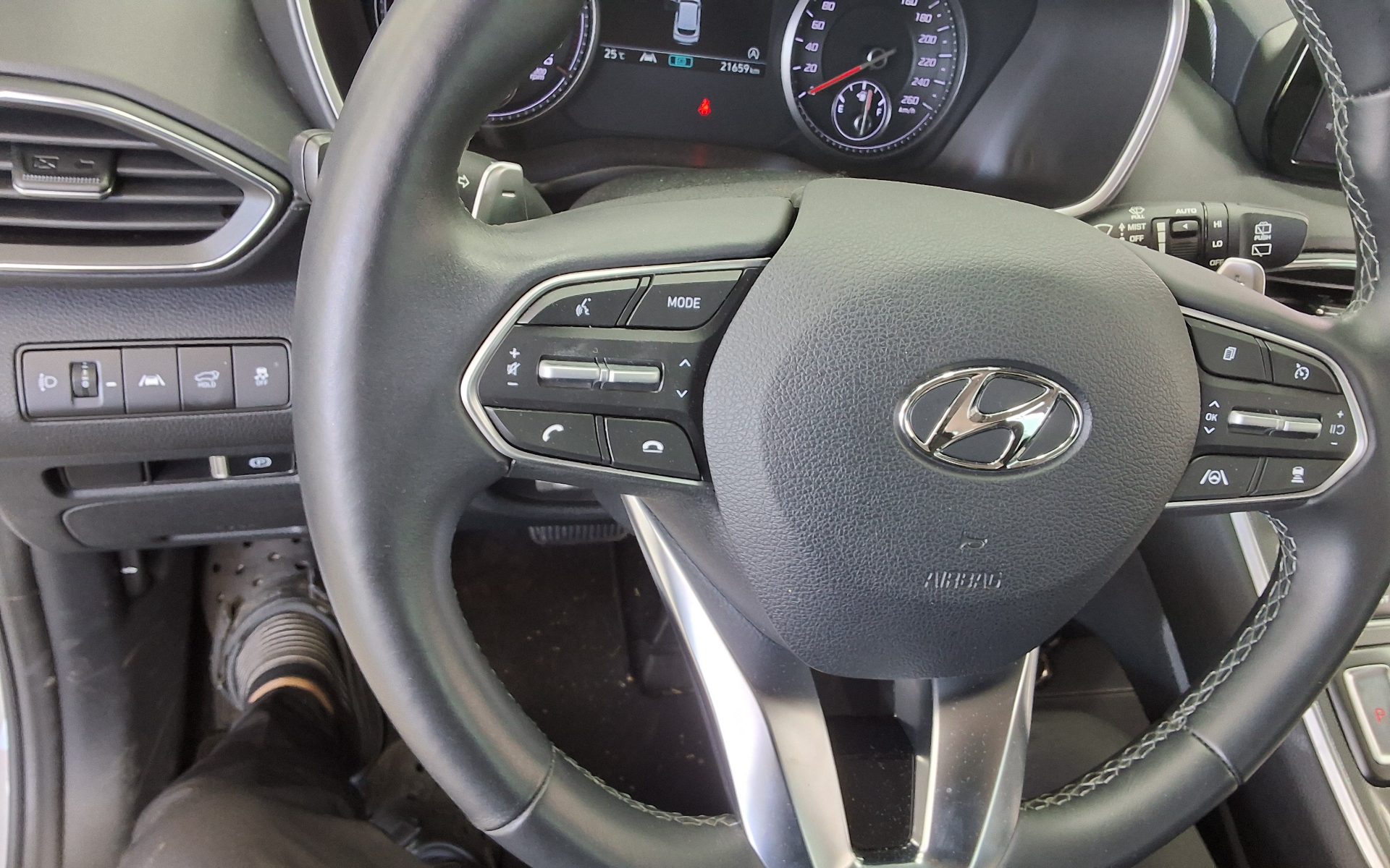 Hyundai Santa Fe - 16