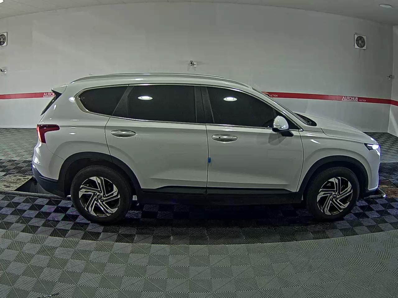 Hyundai Santa Fe - 3