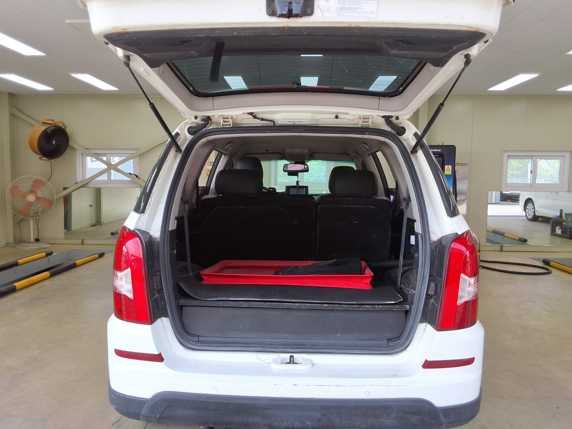 쌍용자동차 렉스턴W 2013 - 이미지 14