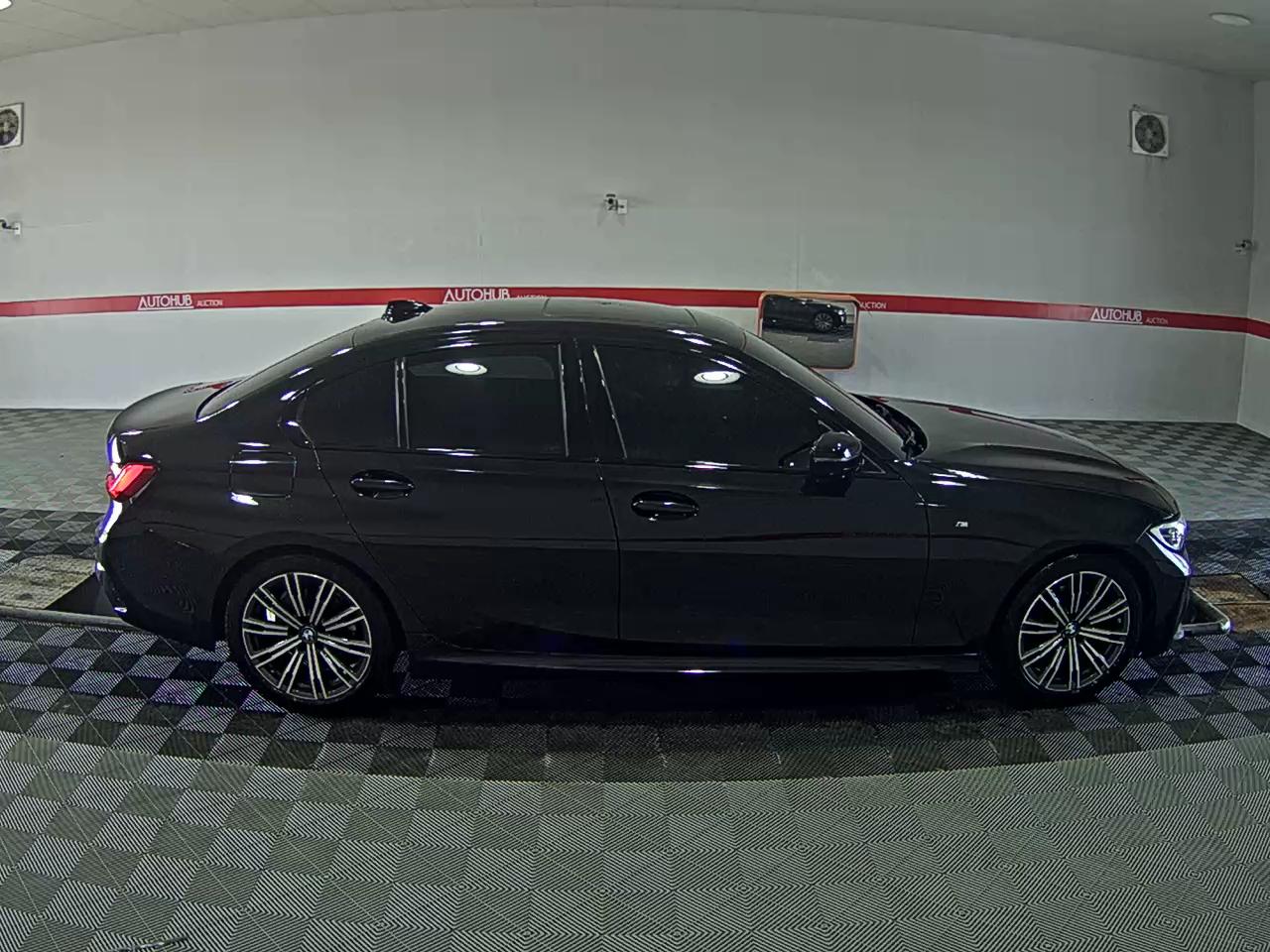 BMW 3 Series - 3
