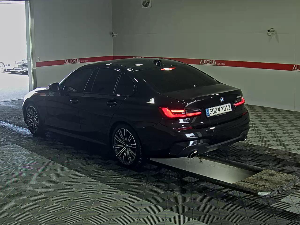 BMW 3 Series - 5