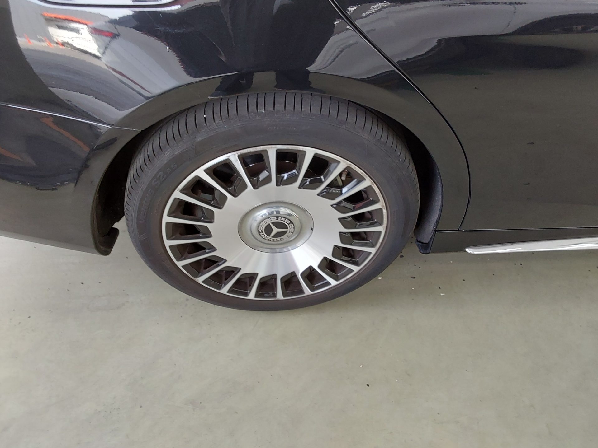 2019 - mercedes-benz s560l