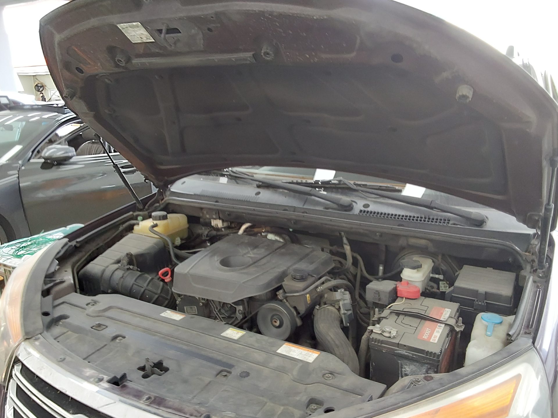 KG Mobility Korando Turismo 2014 - Image 19