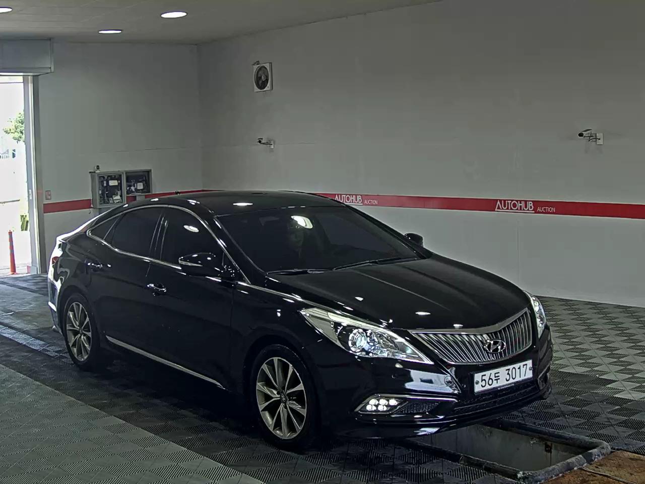 Hyundai Grandeur 2015 - Image 2