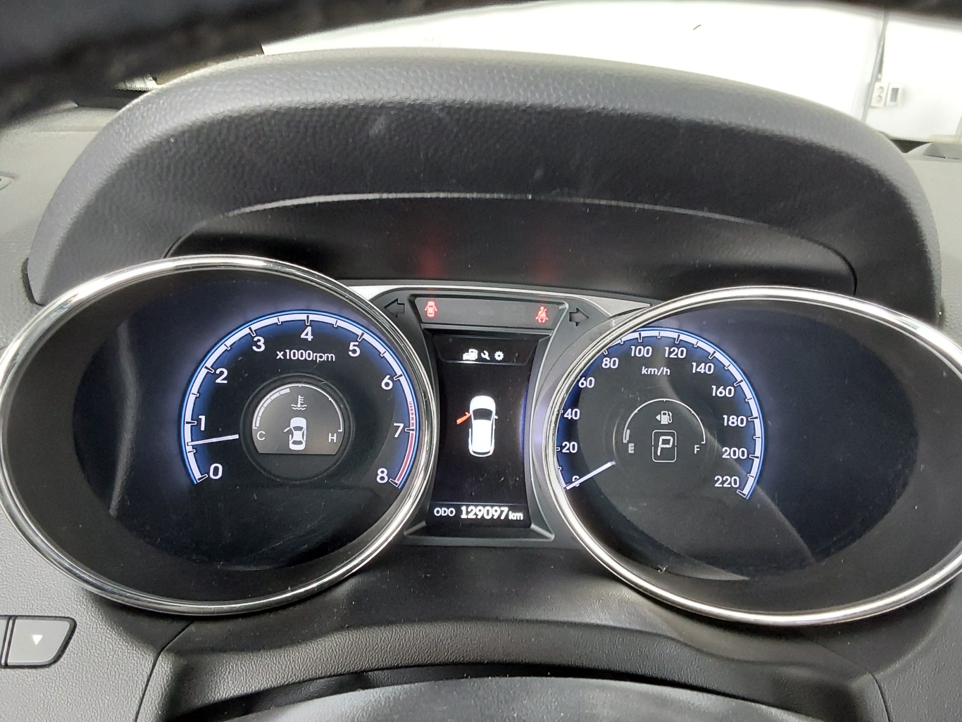 BMW iX - 8