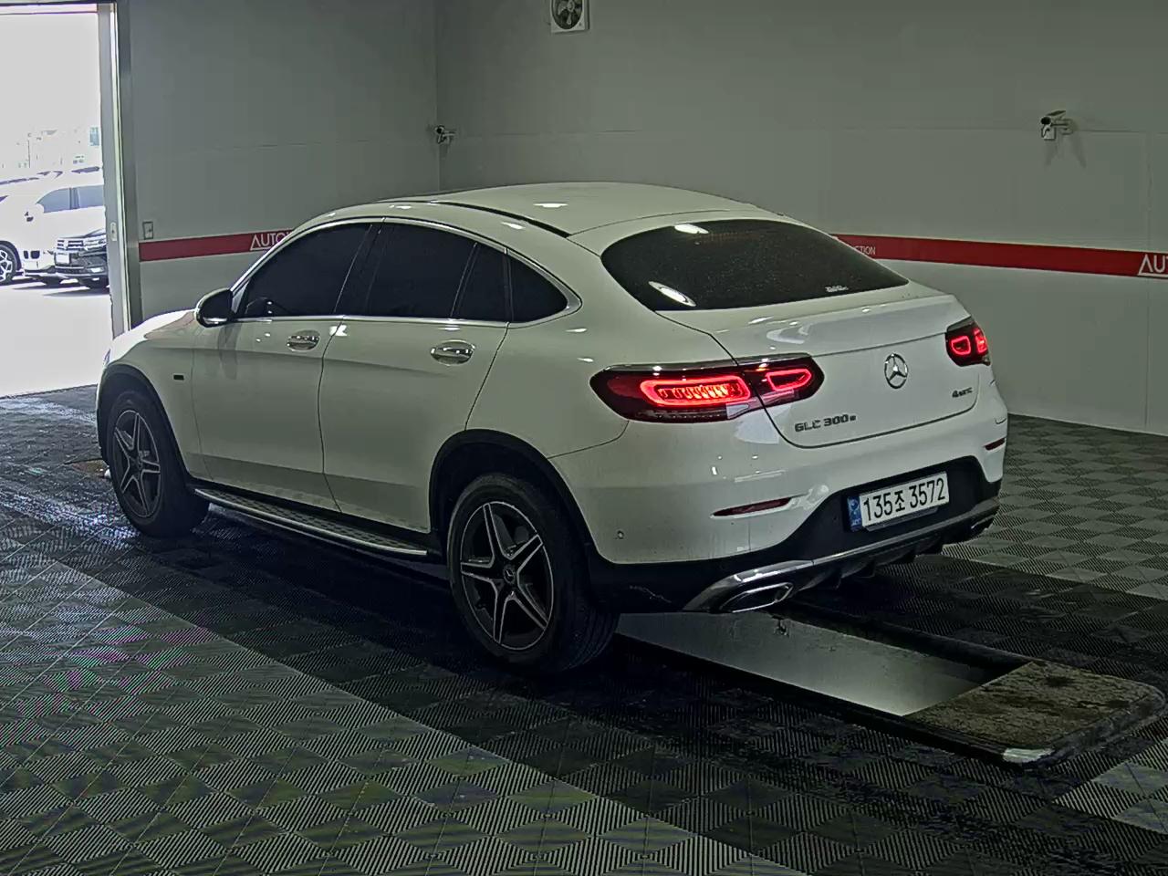 مرسيدس بنز GLC 2021 - صورة 5