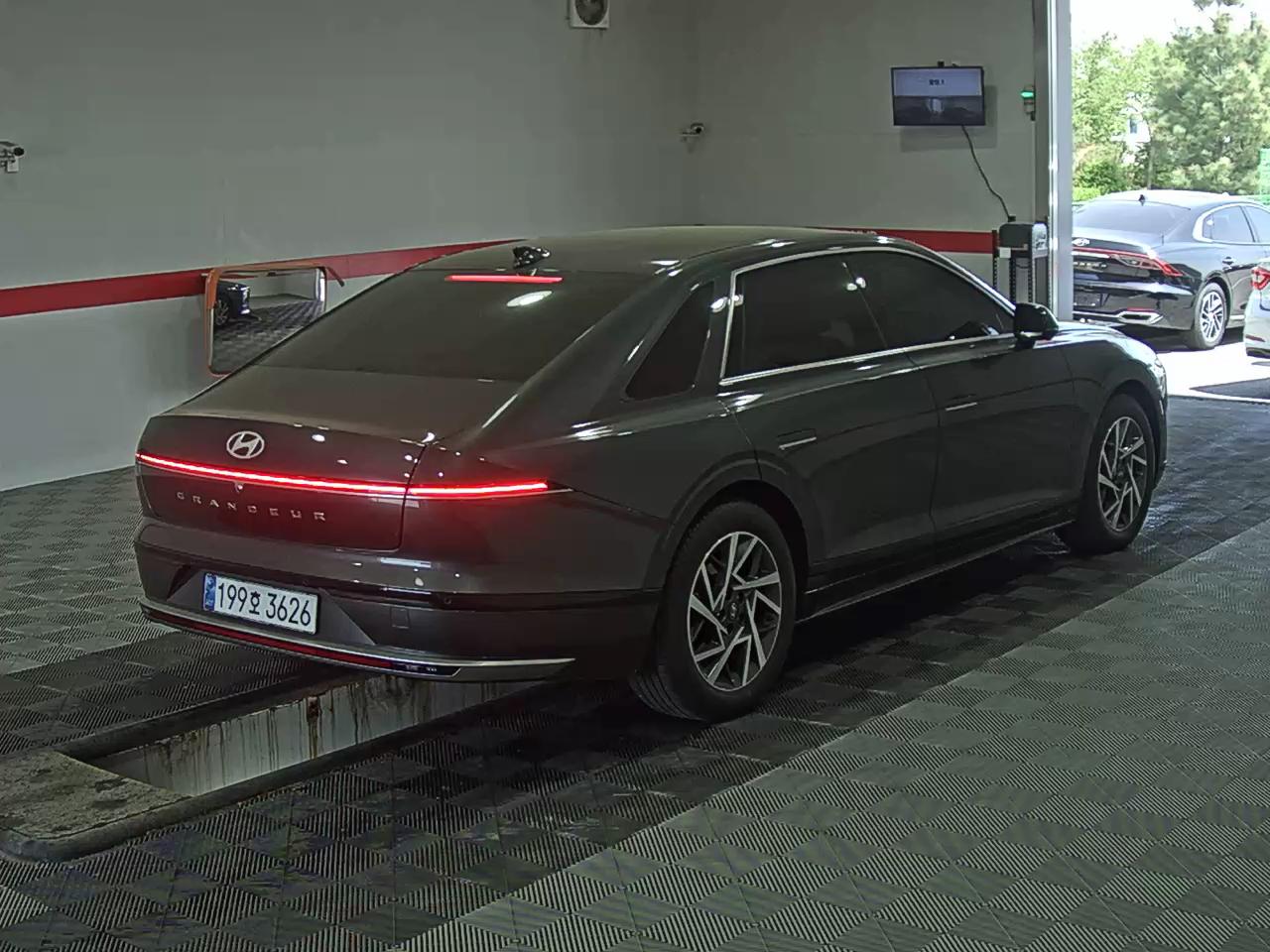 2025 - hyundai grandeur