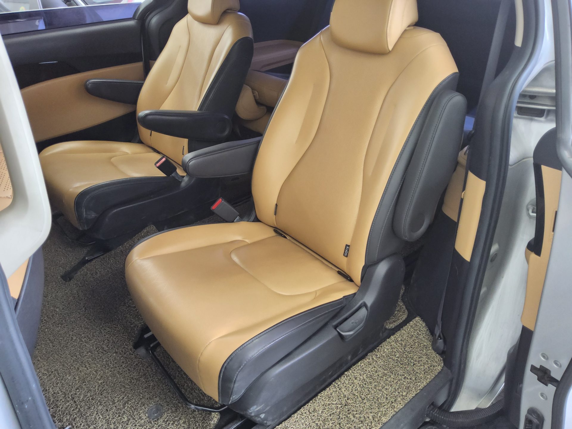 Kia Carnival 2021 - Image 11