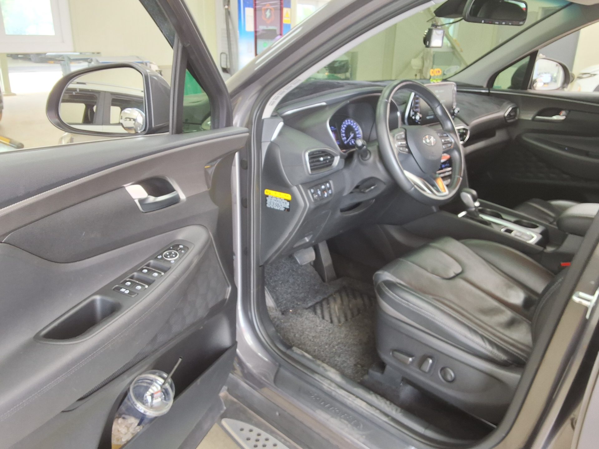 Hyundai Santa Fe 2019 - Image 9