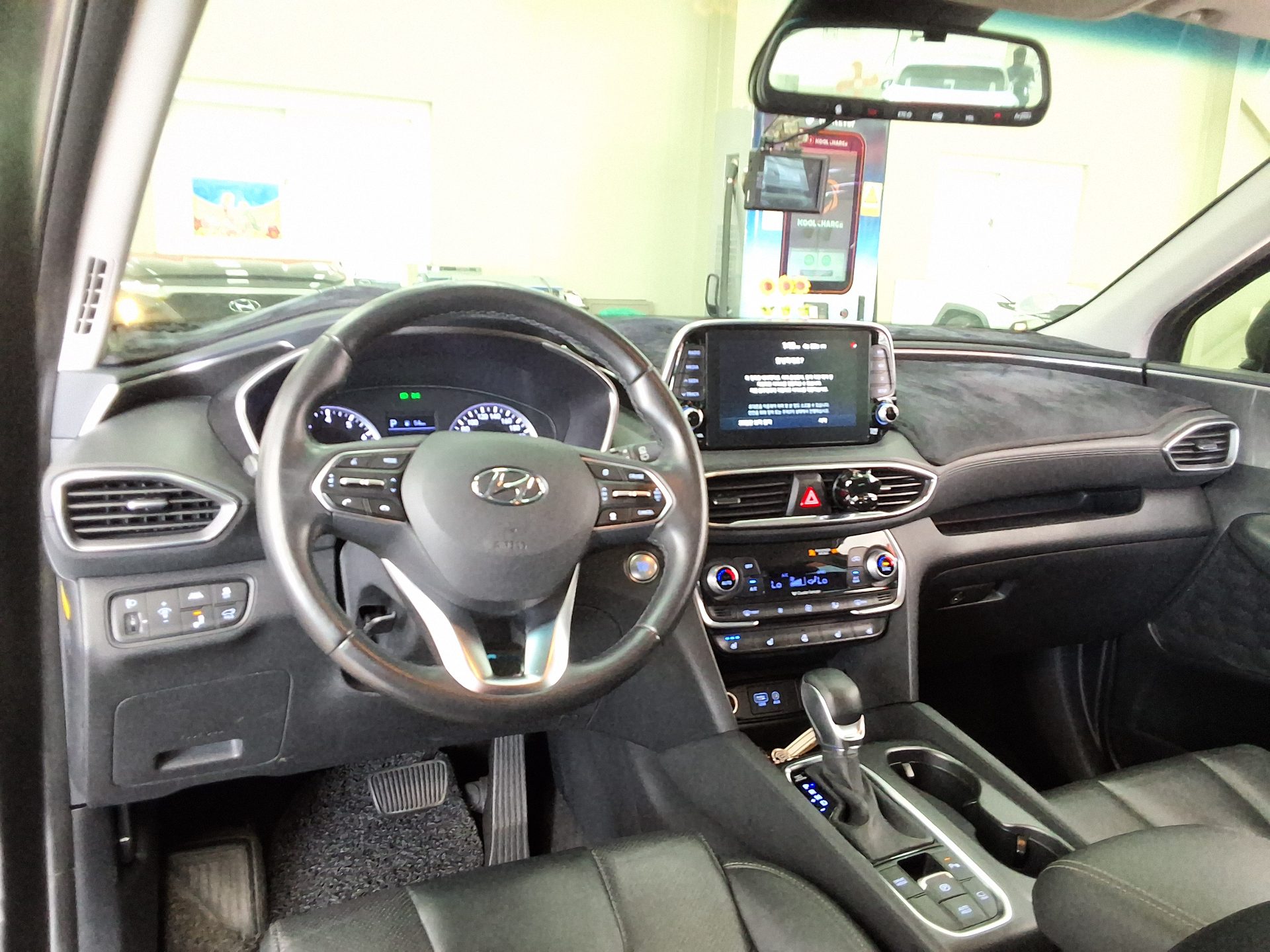 Hyundai Santa Fe 2019 - Image 10