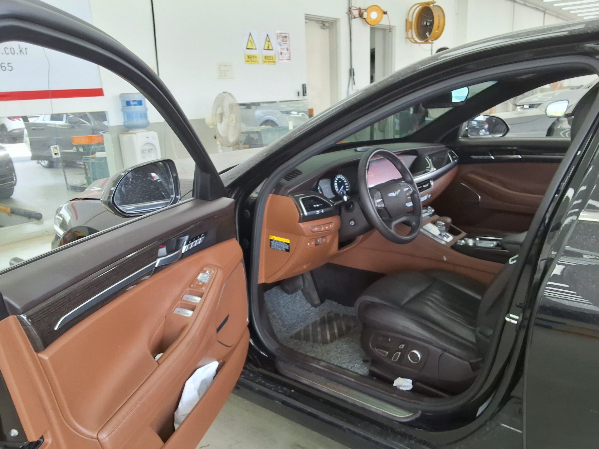 Genesis G90 2021 - Image 9