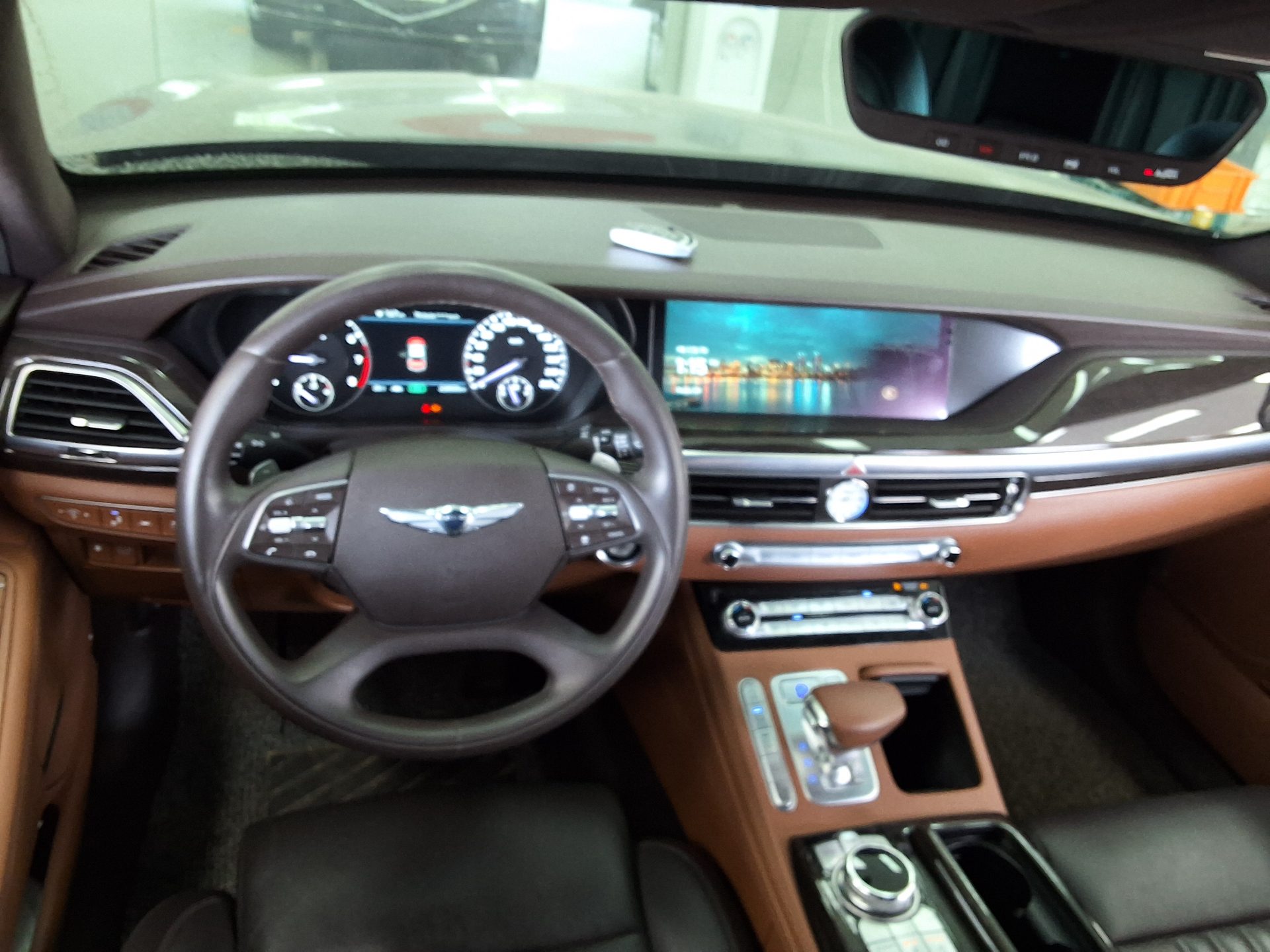 Genesis G90 2021 - Image 10