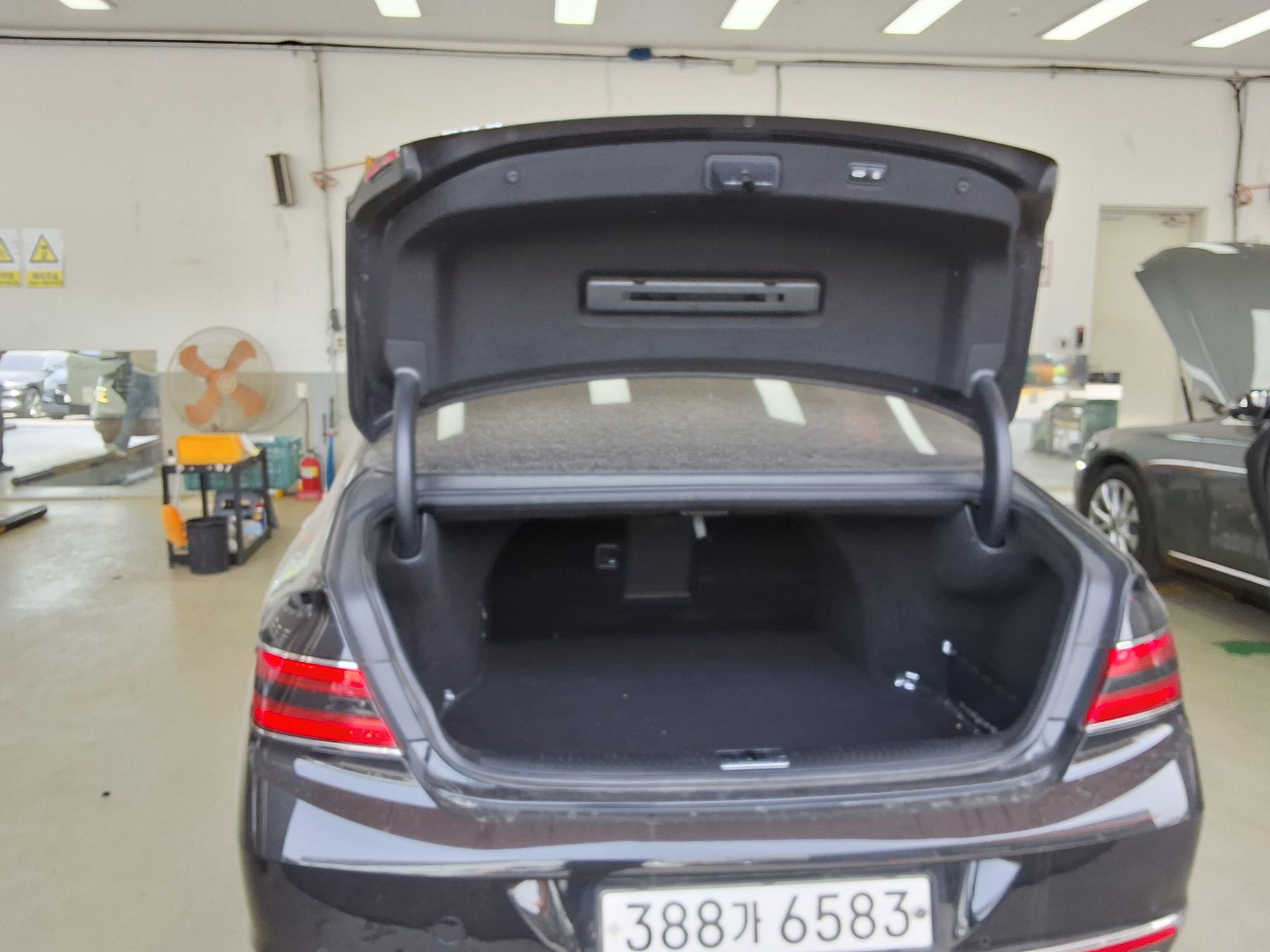 Genesis G90 2021 - Image 14