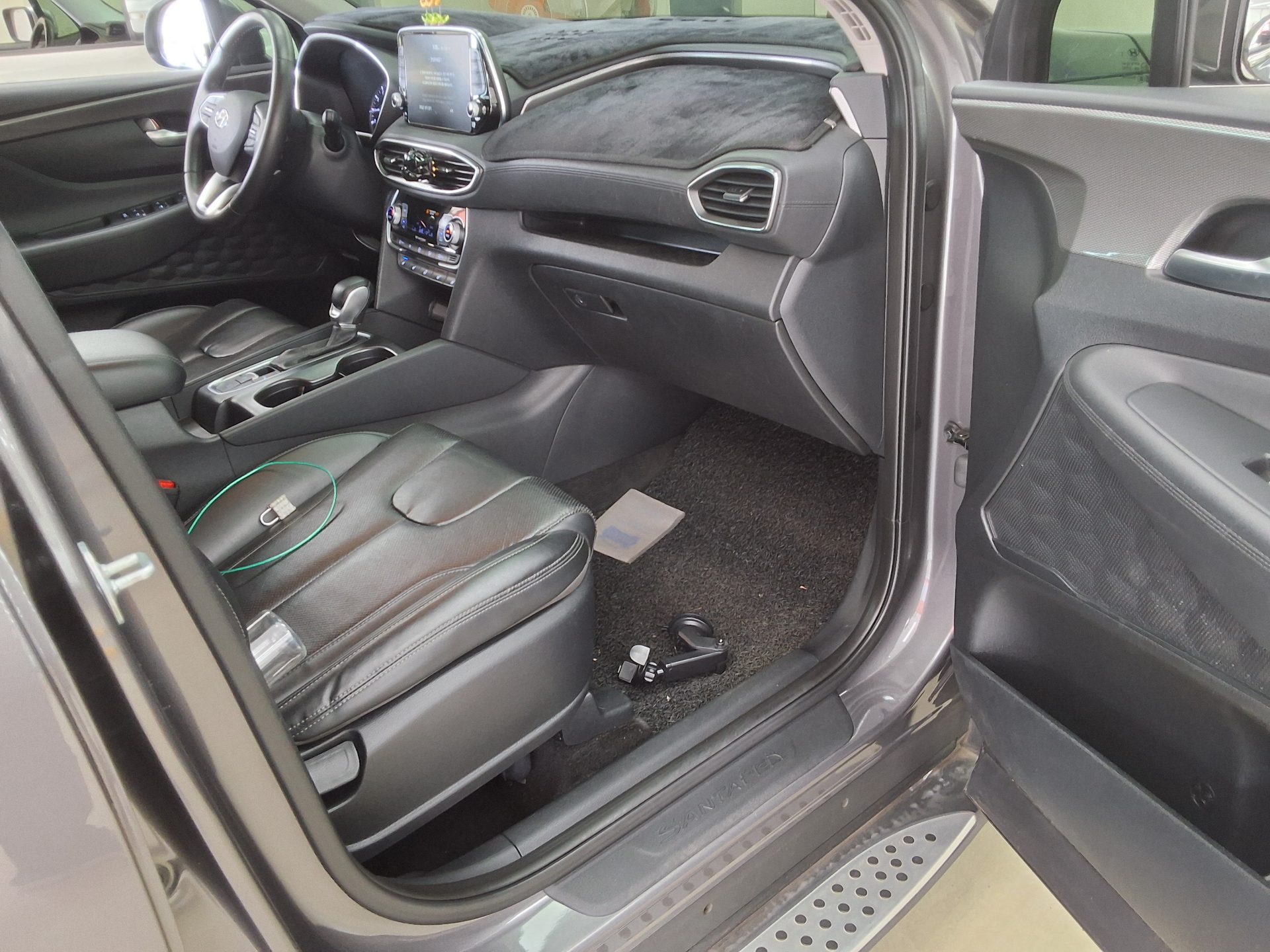 Hyundai Santa Fe 2019 - Image 13