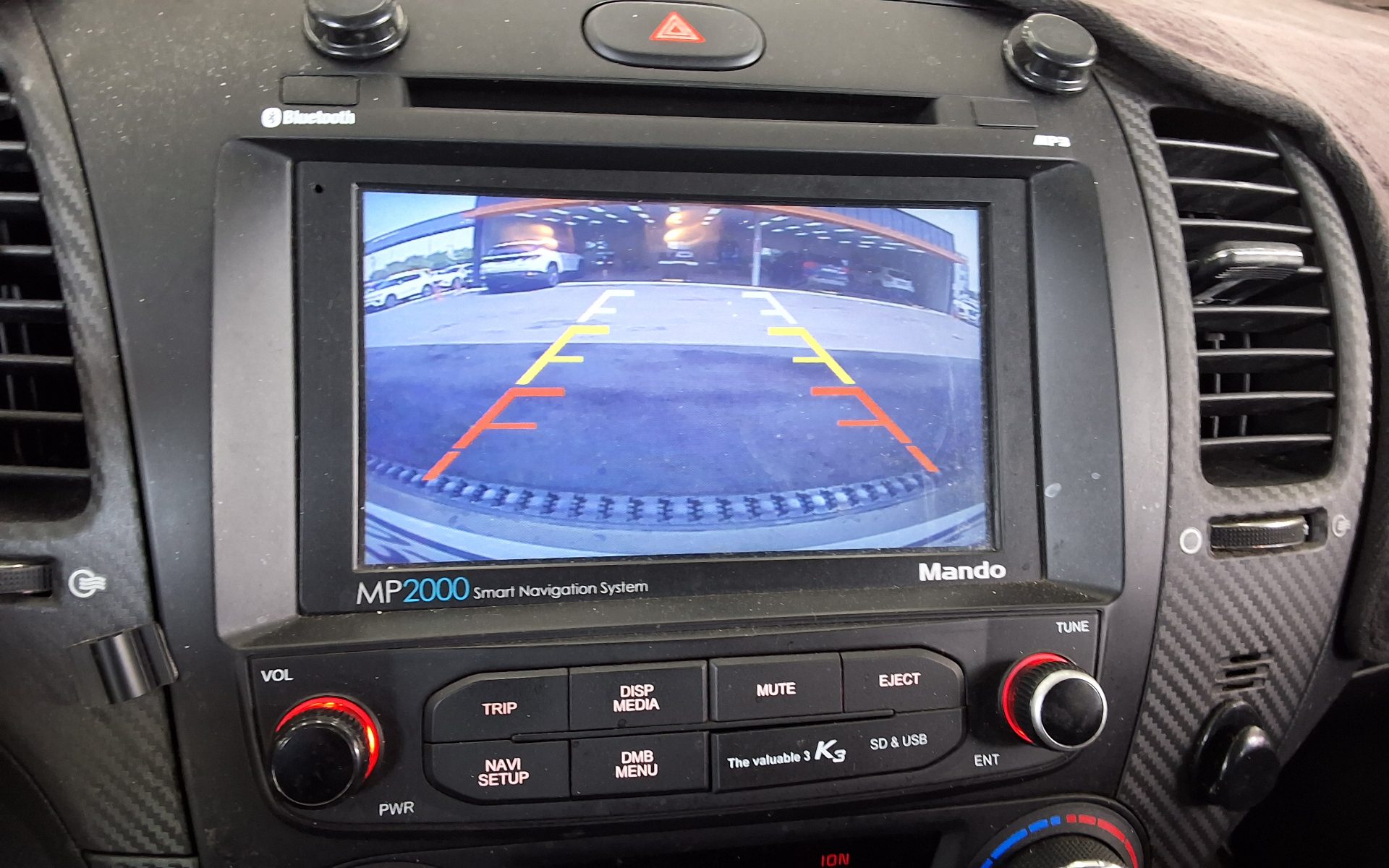 Kia K3 2014 - Image 17