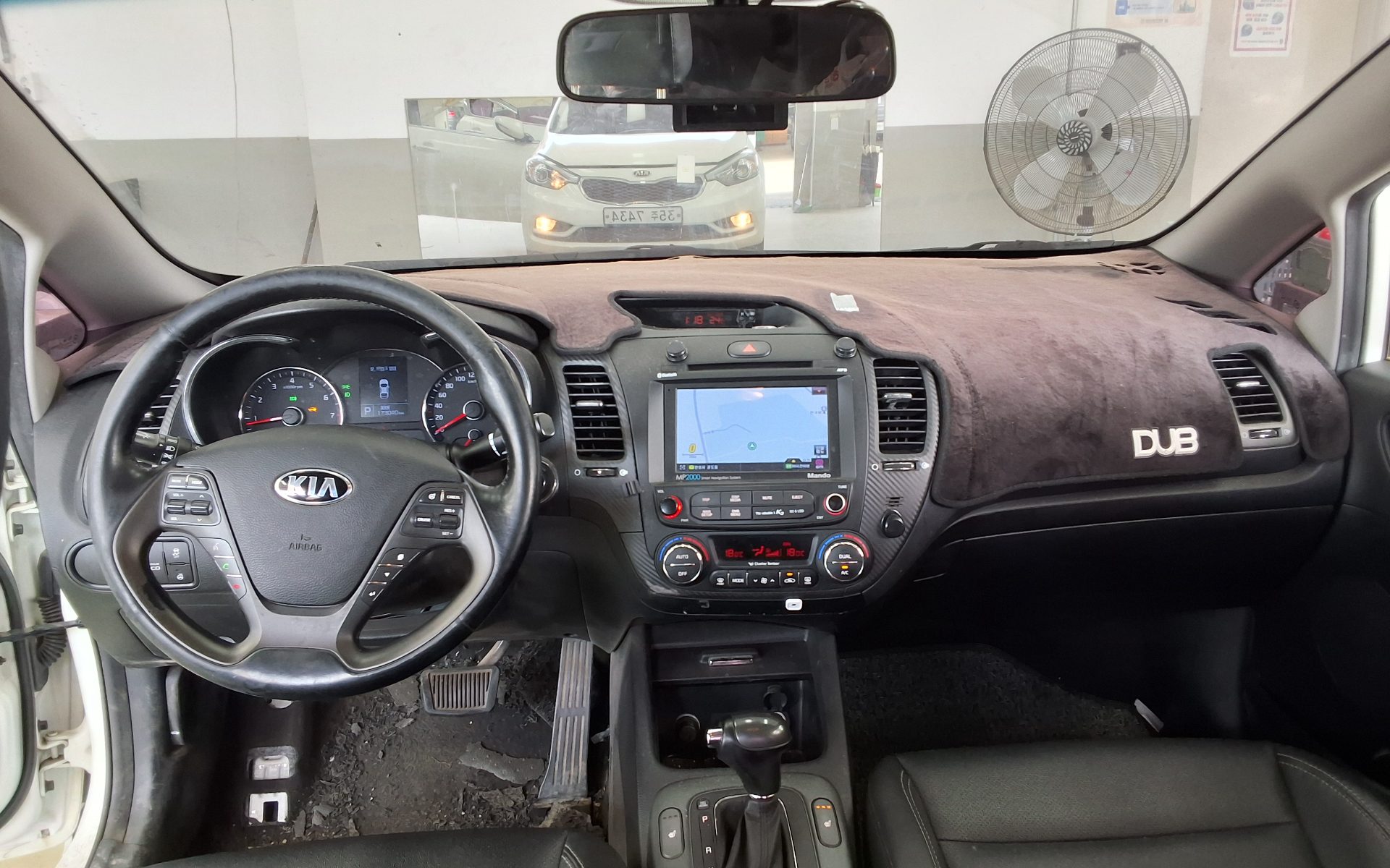 Kia K3 2014 - Image 10