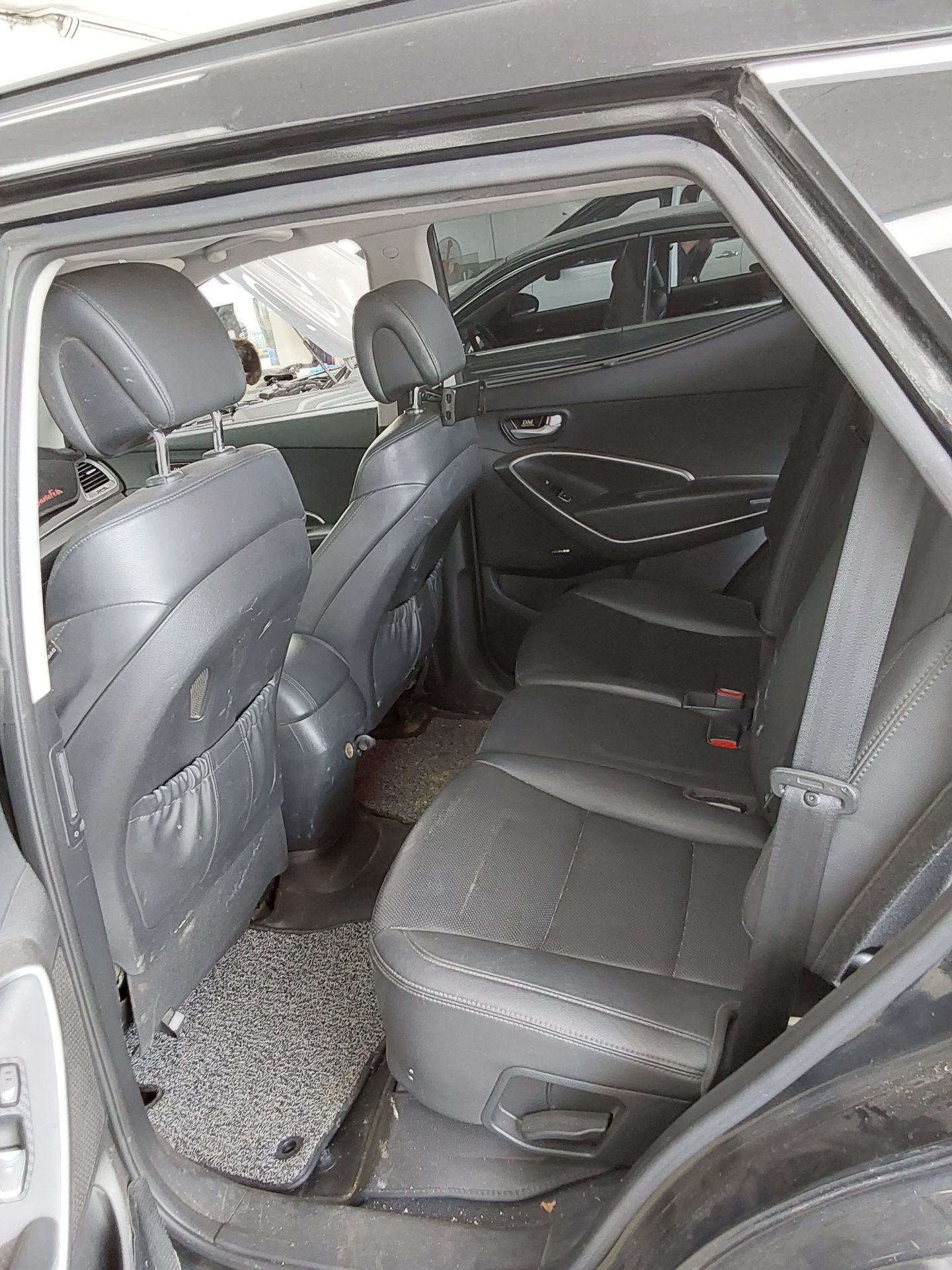 Hyundai Santa Fe 2015 - Image 11