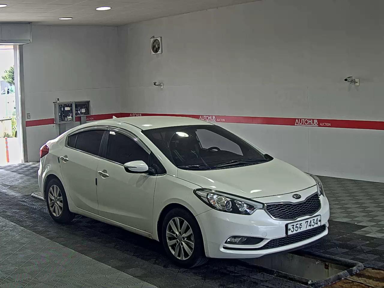 Kia K3 2014 - Image 2