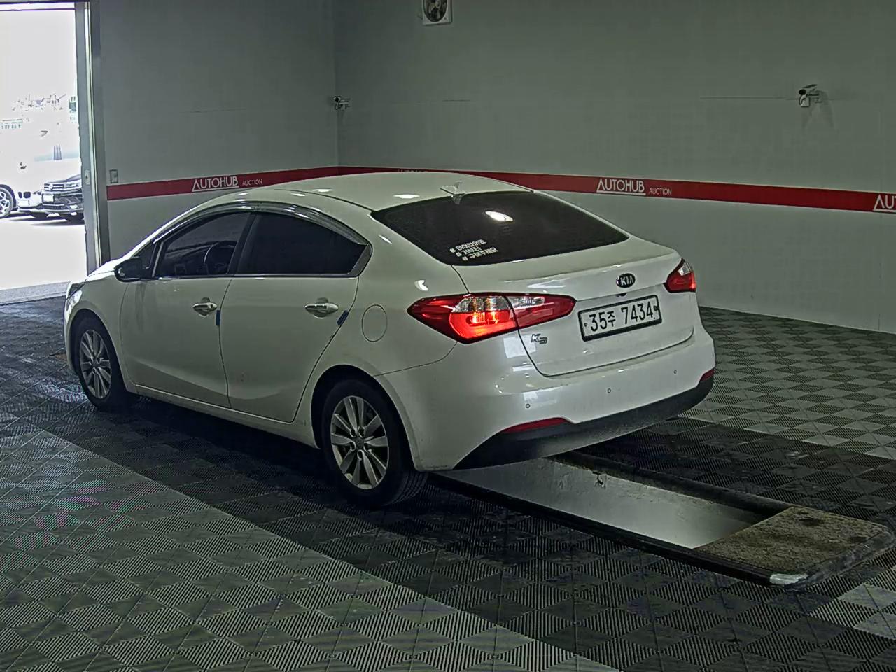 Kia K3 2014 - Image 5