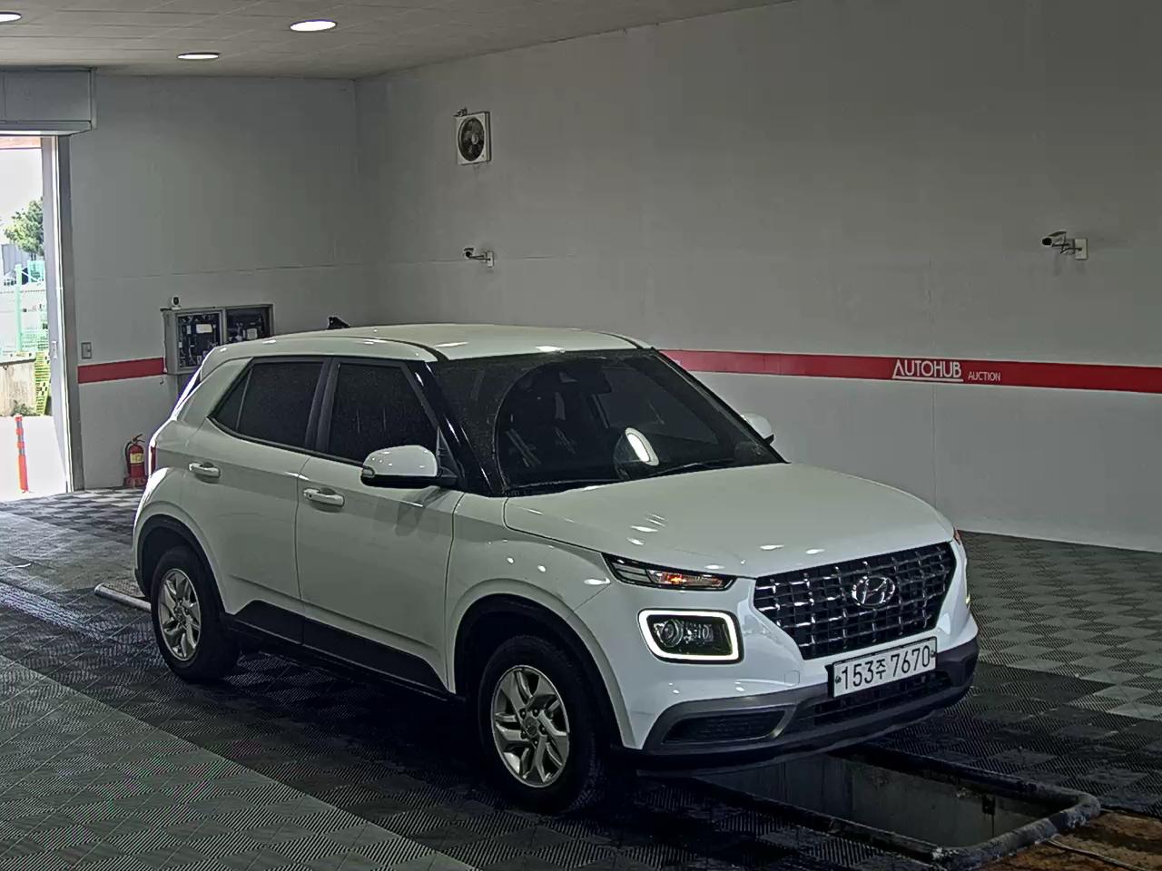 Hyundai Venue 2020 - Image 2