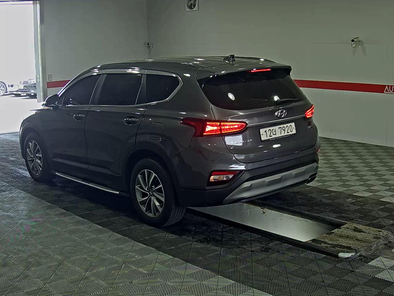 Hyundai Santa Fe 2019 - Image 5