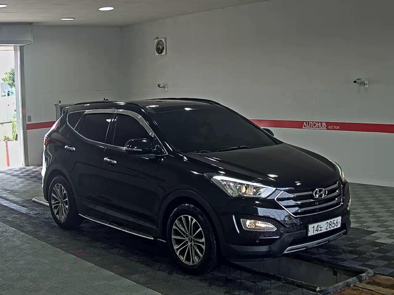 Hyundai Santa Fe 2015 - Image 2