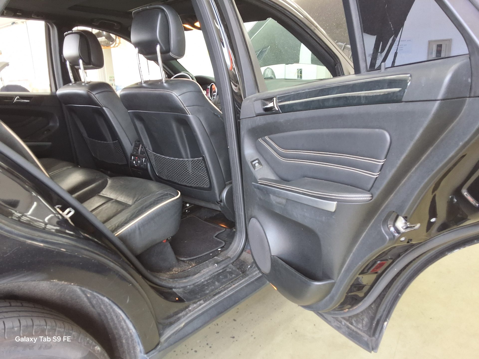 Mercedes-Benz Other 2011 - Image 12