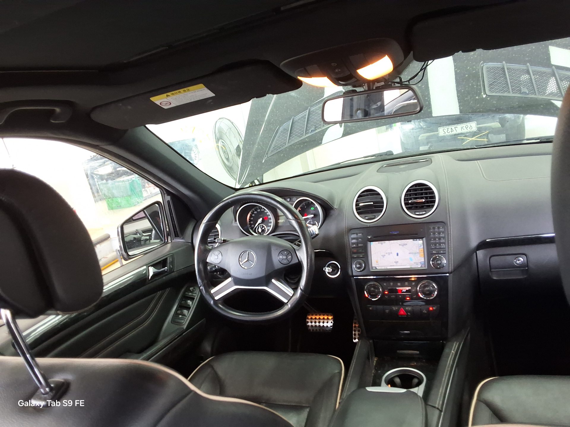 Mercedes-Benz Other 2011 - Image 10