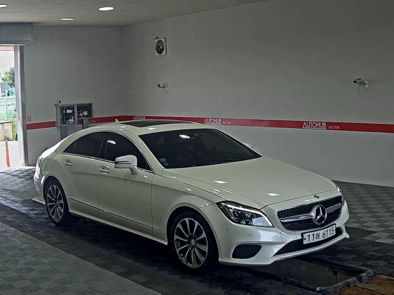مرسيدس بنز CLS 2015 - صورة 2