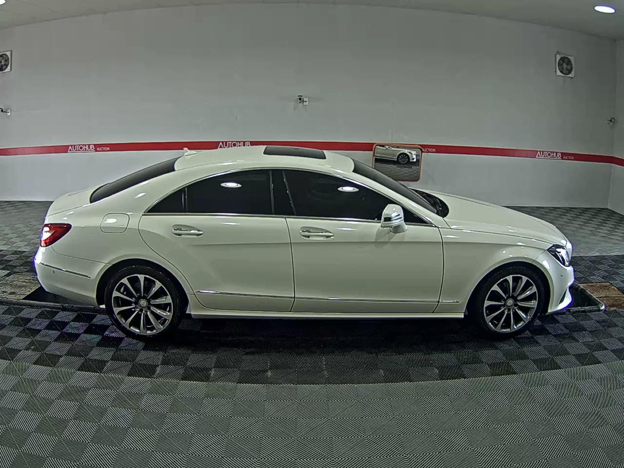 مرسيدس بنز CLS 2015 - صورة 3