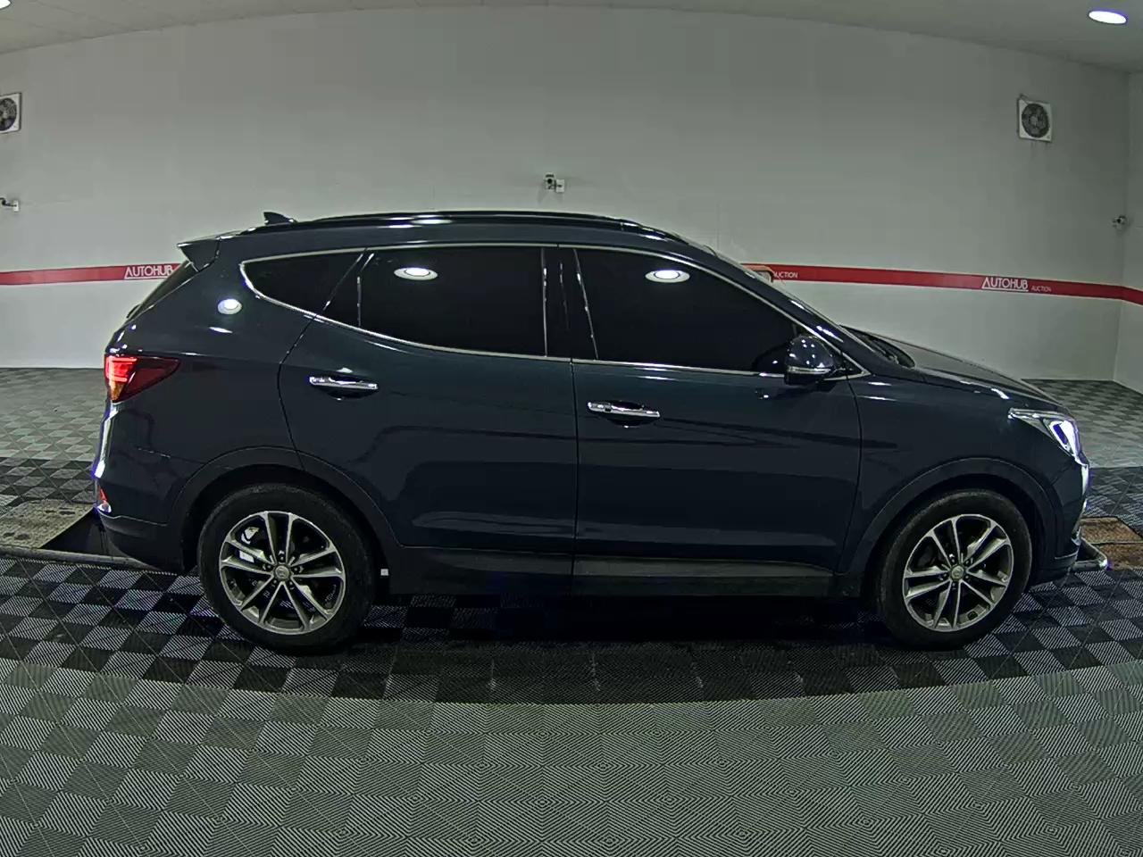 Hyundai Santa Fe 2016 - Image 3