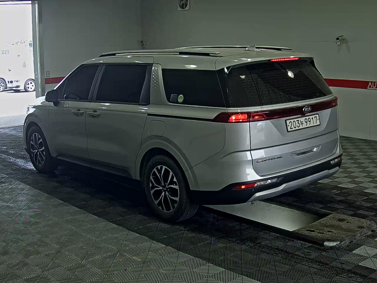 Kia Carnival 2021 - Image 5