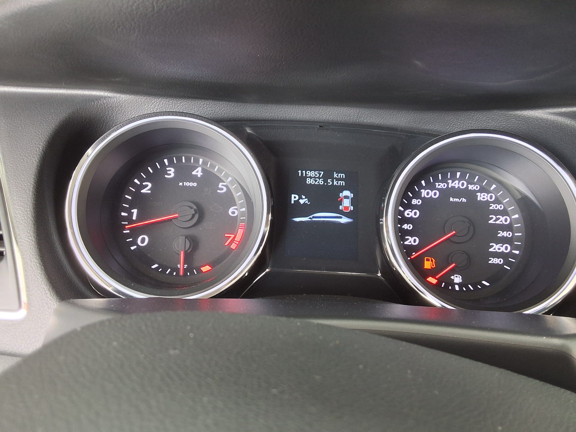 Renault Samsung SM7 2013 - Image 8