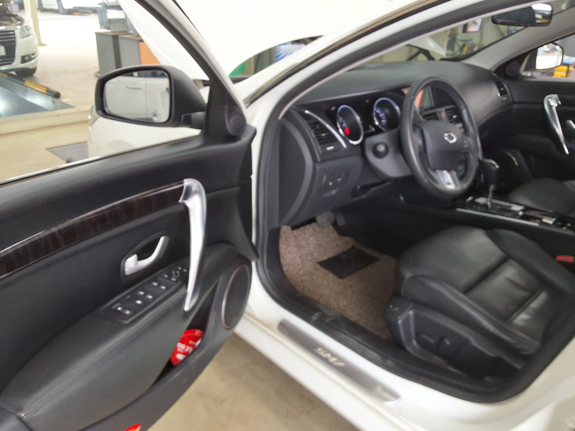 Renault Samsung SM7 2013 - Image 9