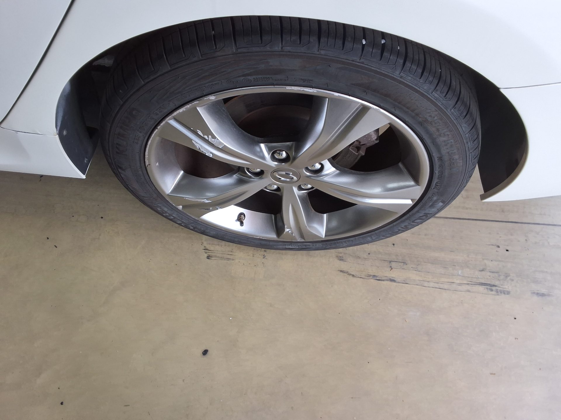 Renault Samsung SM7 2013 - Image 20