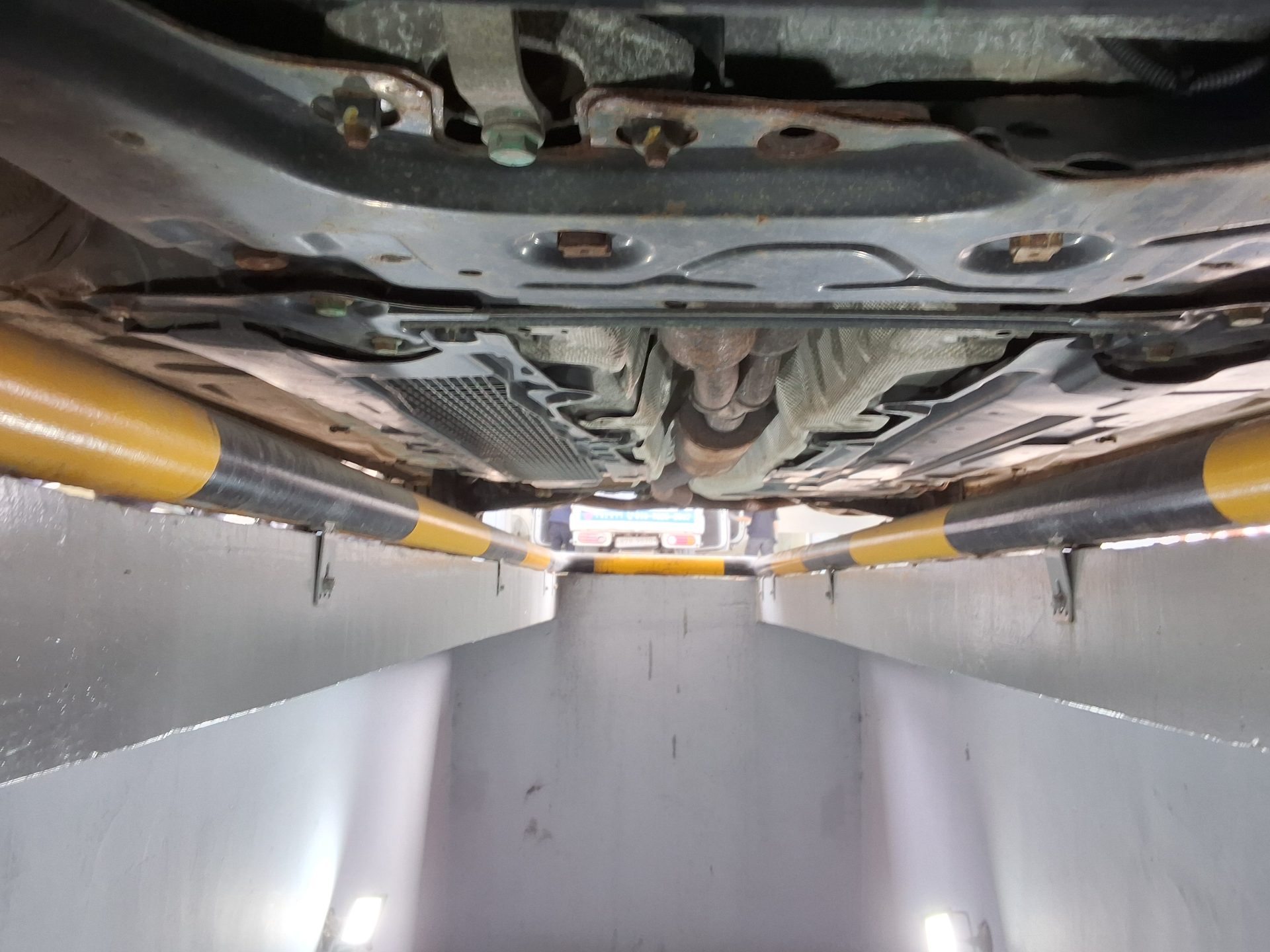 Renault Samsung SM7 2013 - Image 18