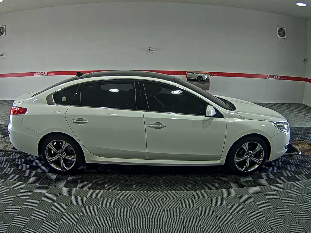 Renault Samsung SM7 2013 - Image 3