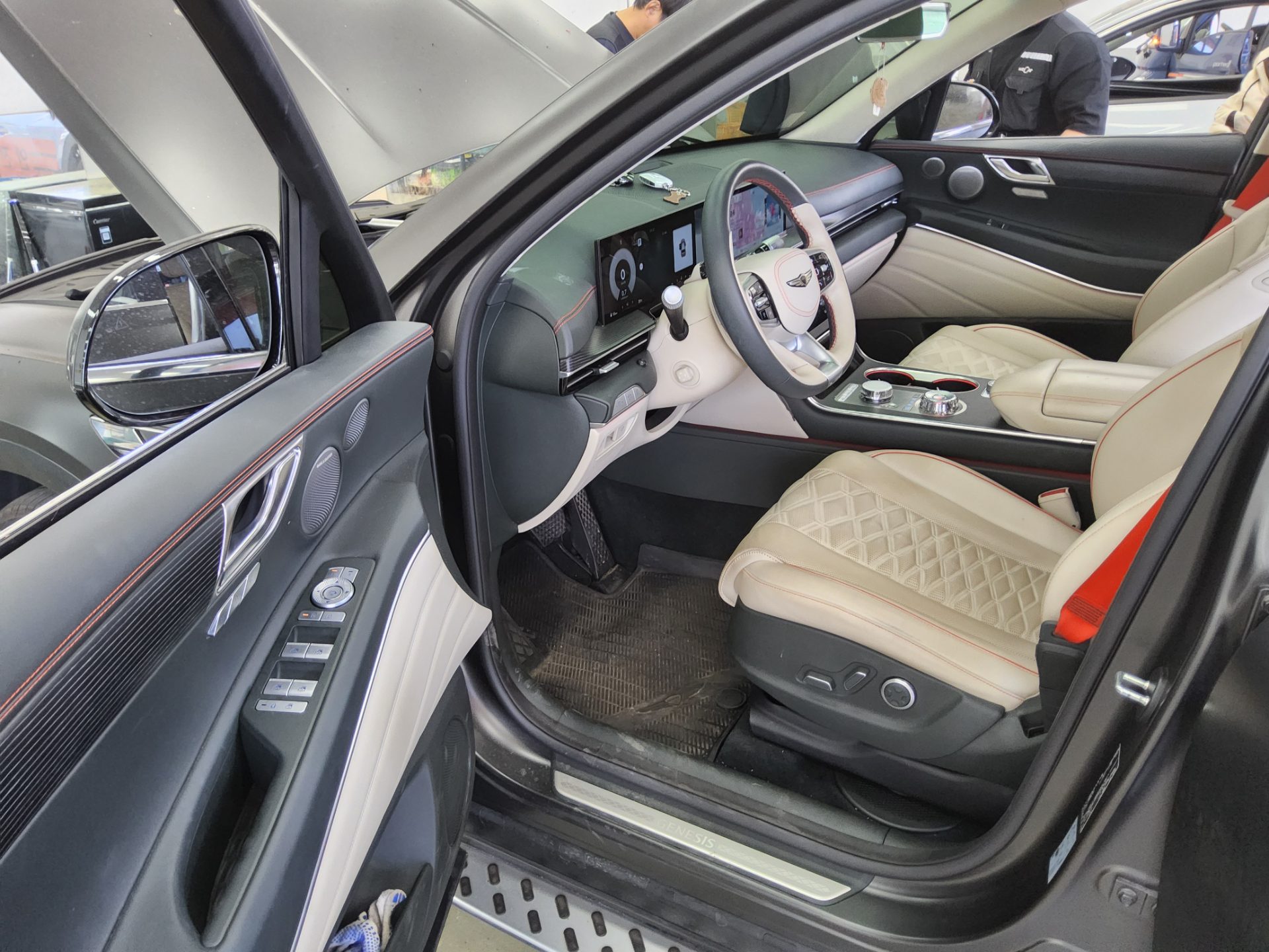2024 - genesis gv80