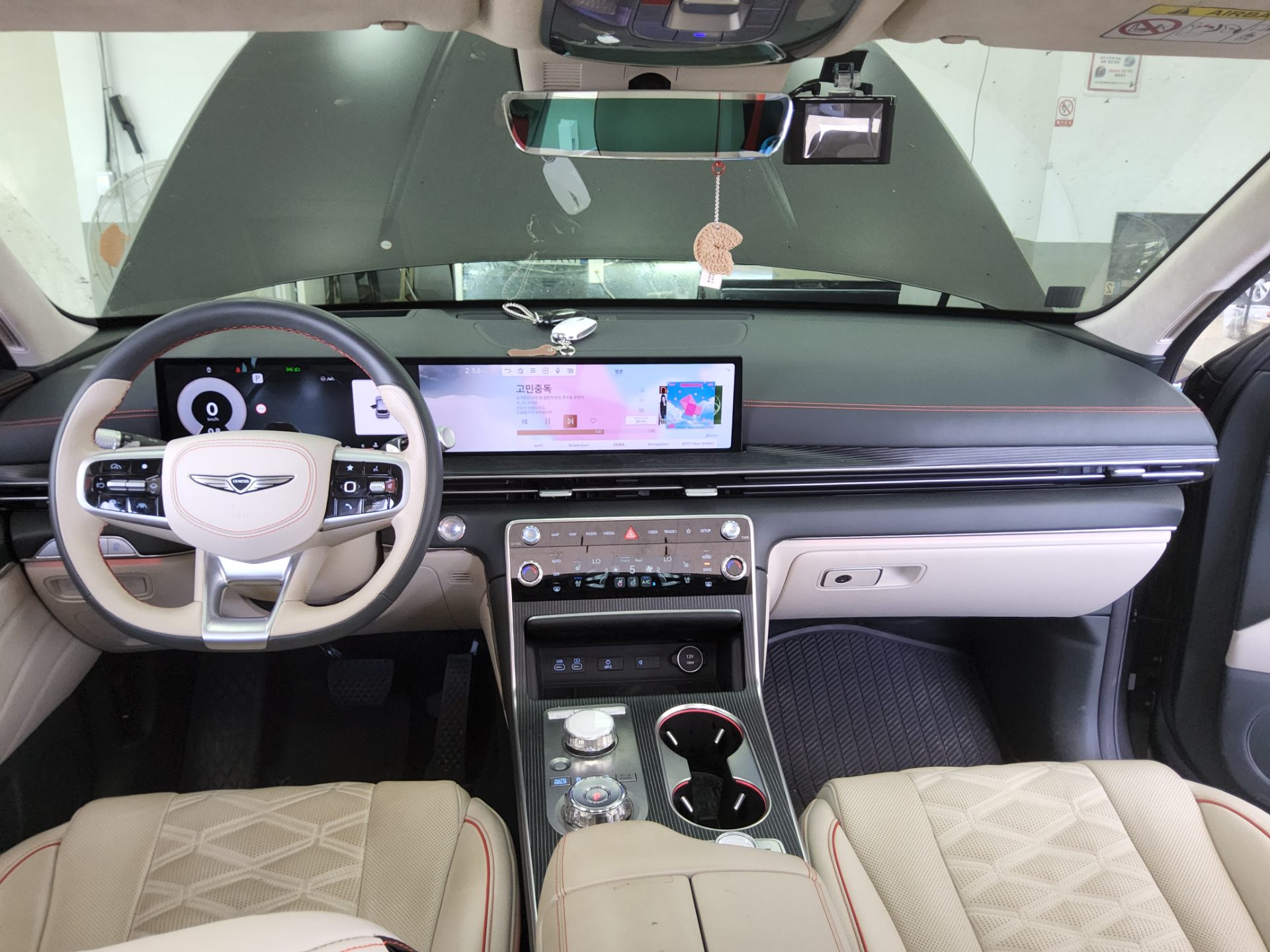 2024 - genesis gv80