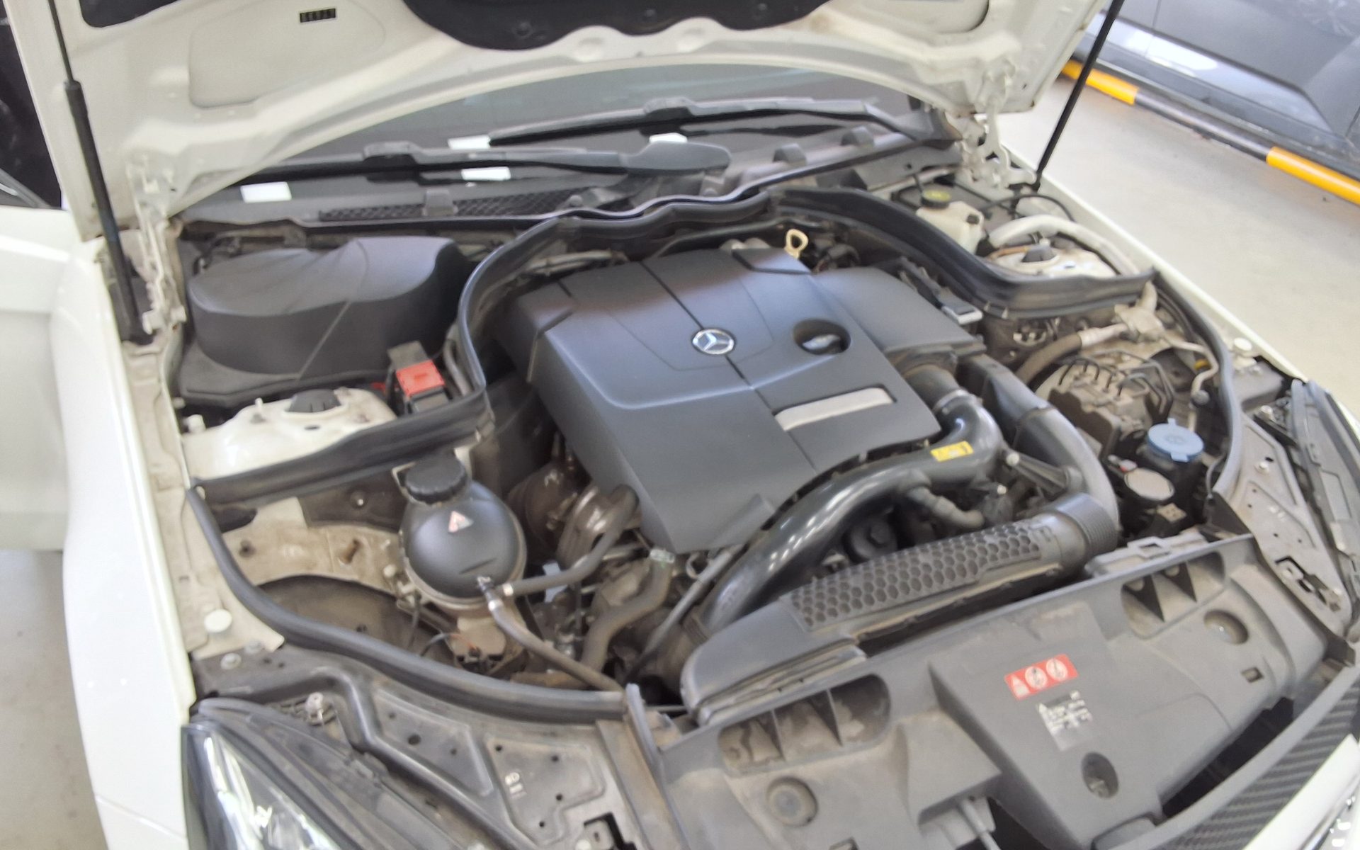 메르세데스-벤츠 E-클래스 2017 - 이미지 18