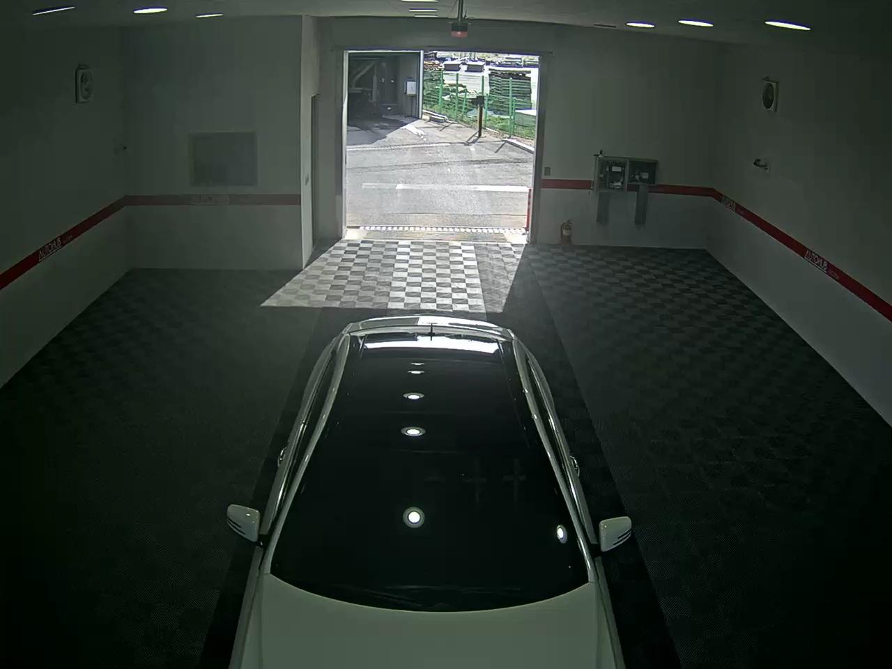 메르세데스-벤츠 E-클래스 2017 - 이미지 6