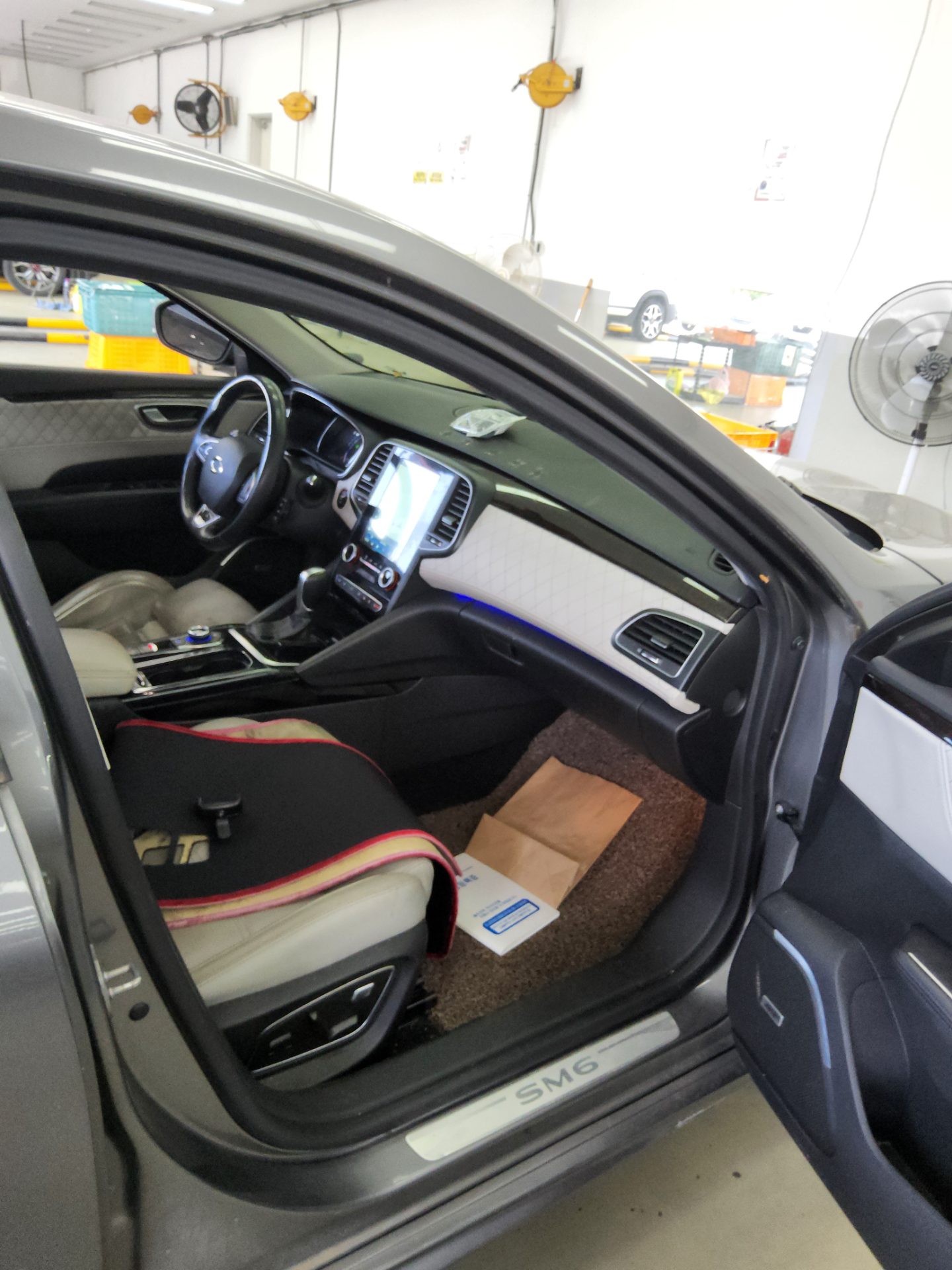 Renault Samsung SM6 2016 - Image 13