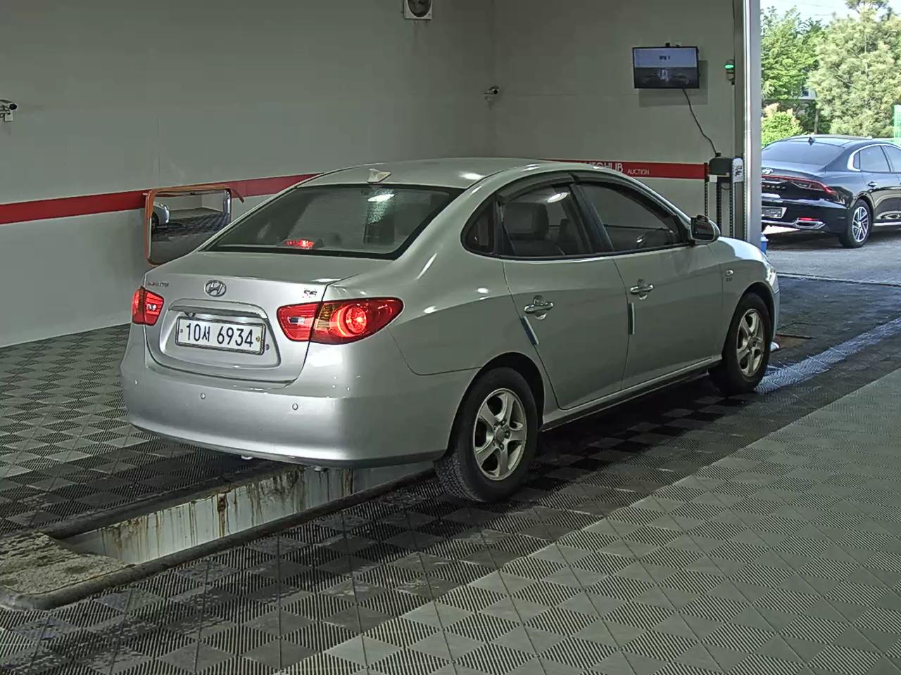 هيونداي إلانترا 2008 - صورة 4