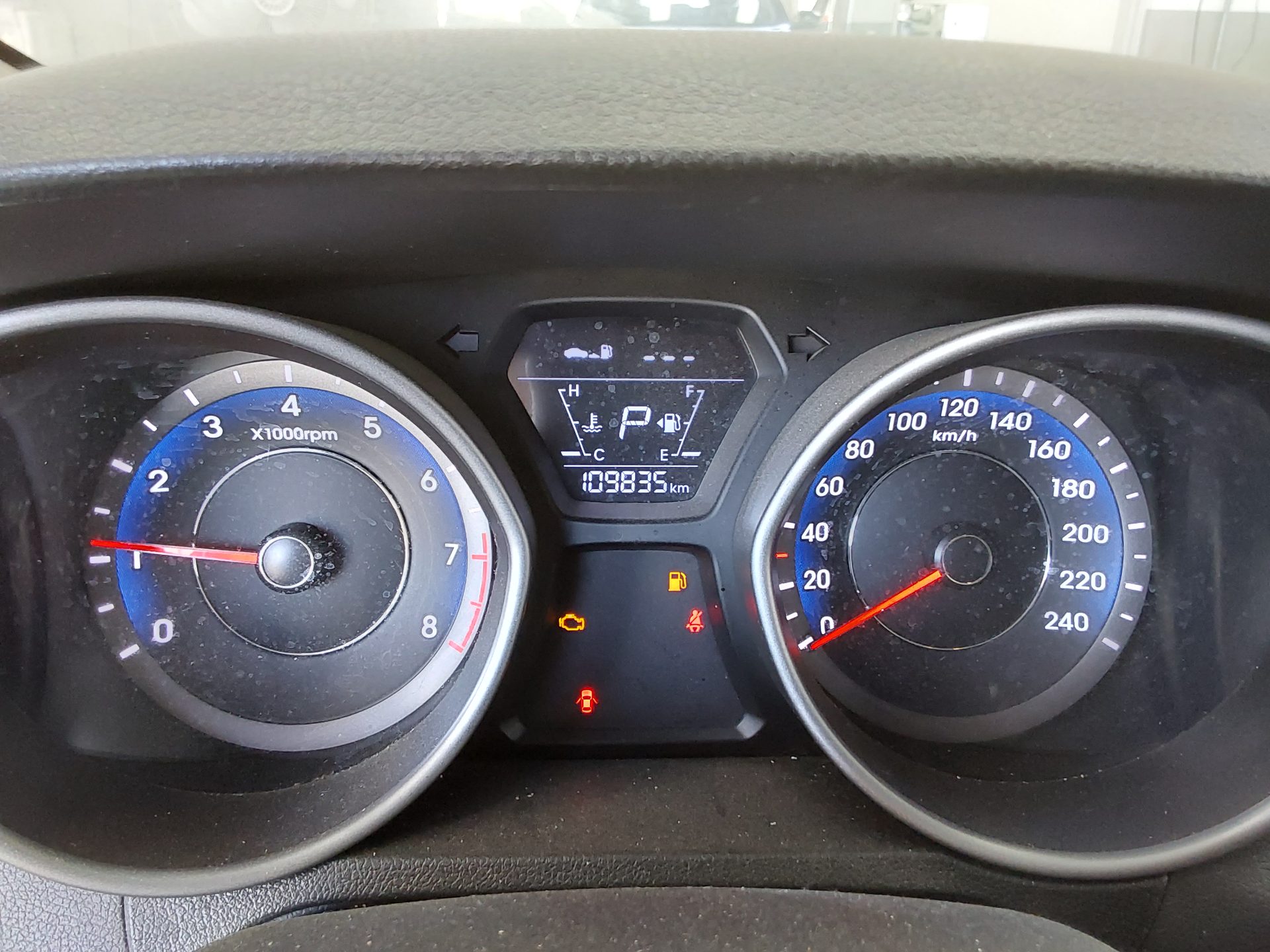 Hyundai Elantra 2014 - Image 8